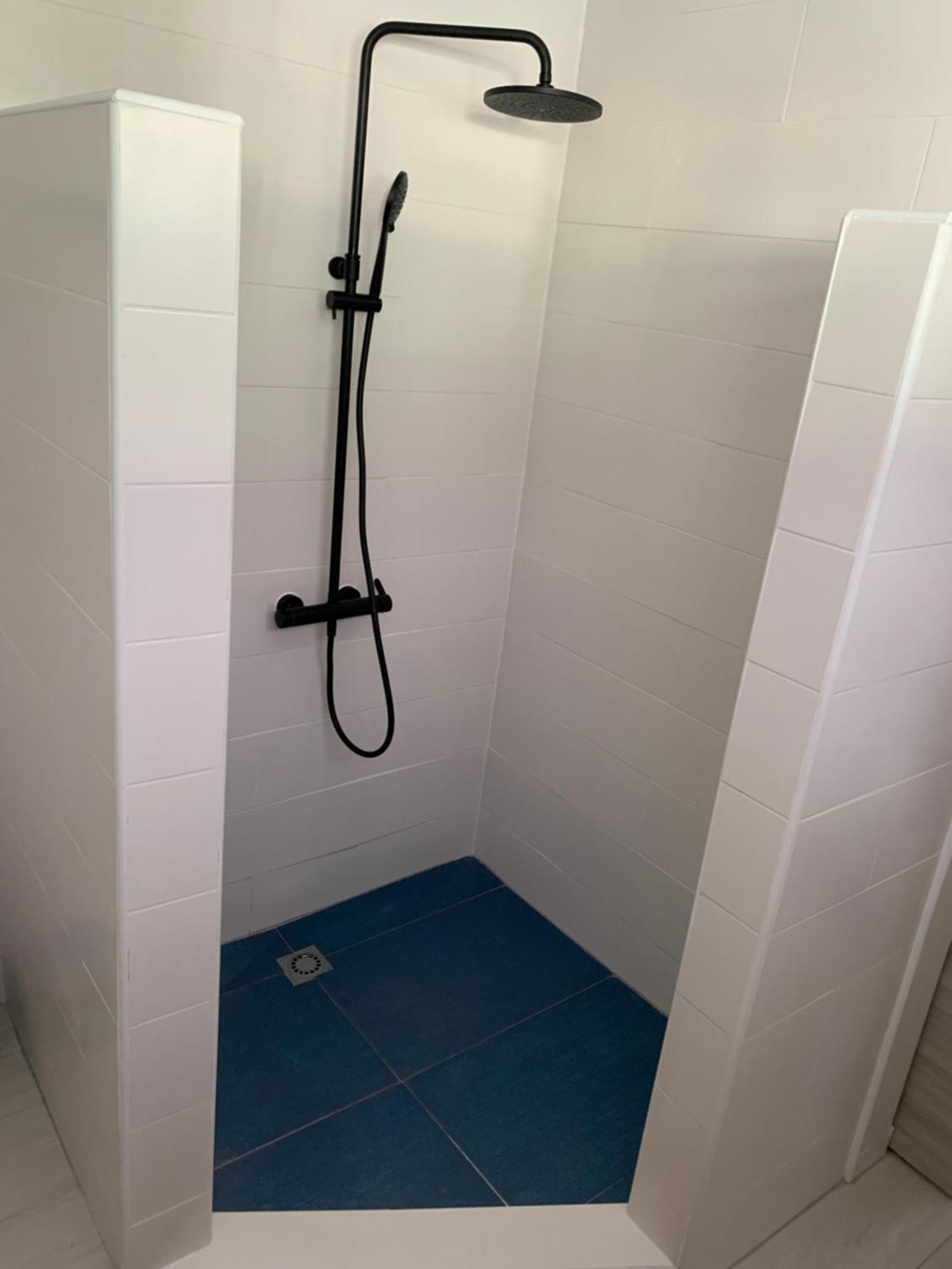 A Tomo Mai Homestay, Close To Airport, Private Bathroom Free Parking And Wifi With High Connection And Breakfast Optional Faaa Ngoại thất bức ảnh
