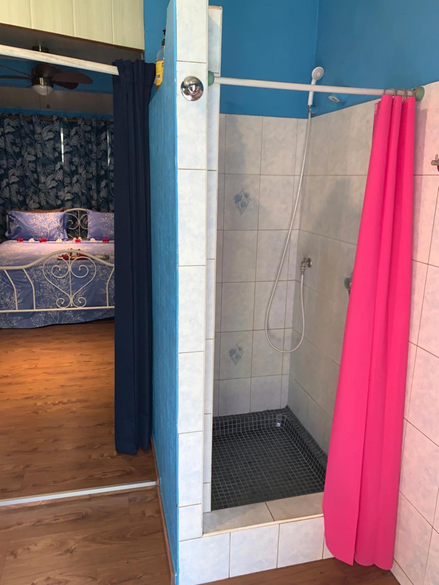 A Tomo Mai Homestay, Close To Airport, Private Bathroom Free Parking And Wifi With High Connection And Breakfast Optional Faaa Ngoại thất bức ảnh