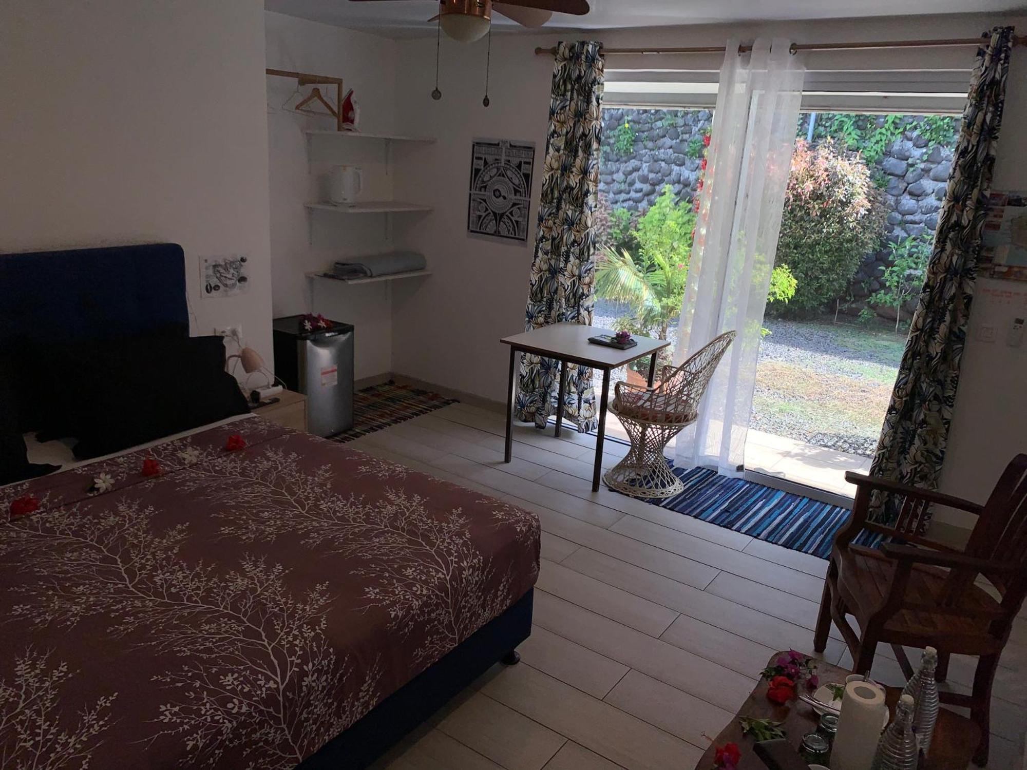 A Tomo Mai Homestay, Close To Airport, Private Bathroom Free Parking And Wifi With High Connection And Breakfast Optional Faaa Ngoại thất bức ảnh